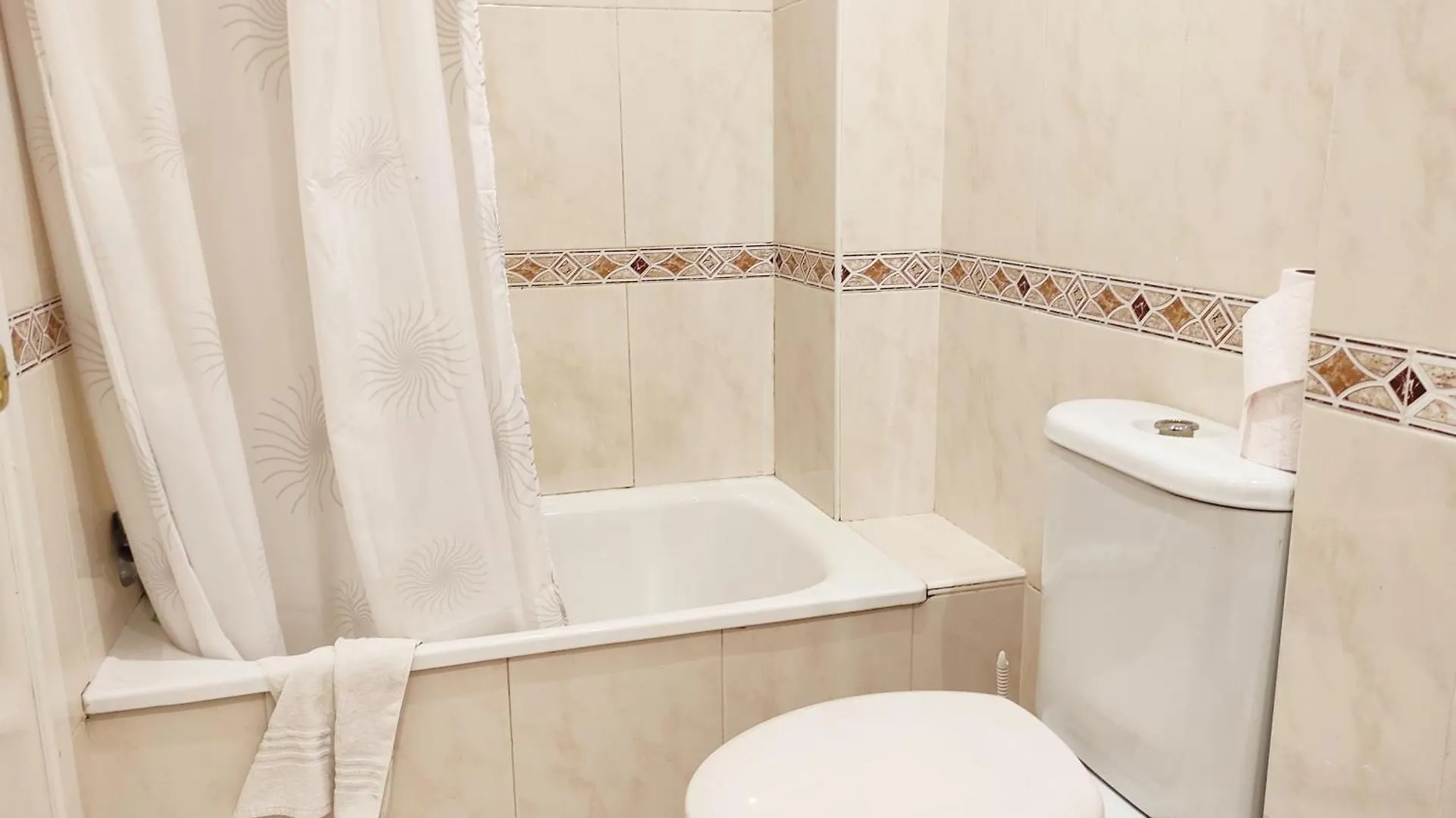 Duplex Centrico, En Segunda Linea De Mar Platja D'Aro Daire 0*,
